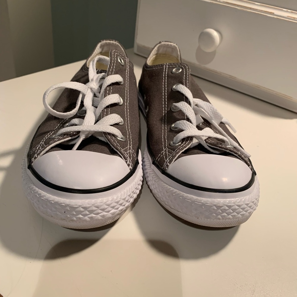Size 3Y grey converse.